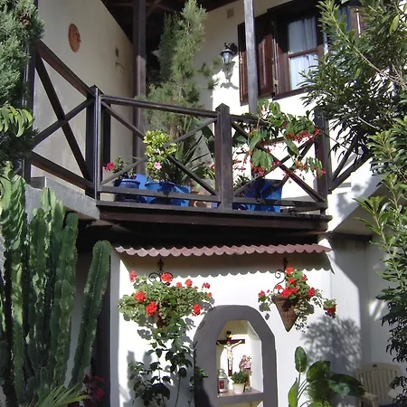 شقة Moderne Mit Privatem Balkon Sowie Meer- Und Gebirgsblick