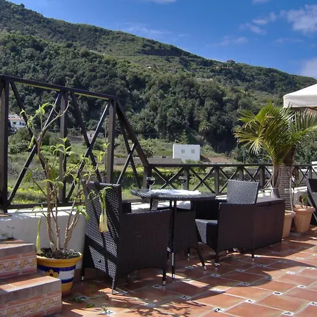 شقة Moderne Mit Privatem Balkon Sowie Meer- Und Gebirgsblick